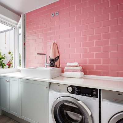 Agua sucia o con restos de cal