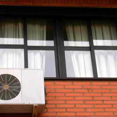 Aires acondicionados en la fachada de los edificios