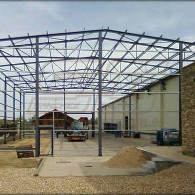 Construcción de naves industriales con estructuras metálicas