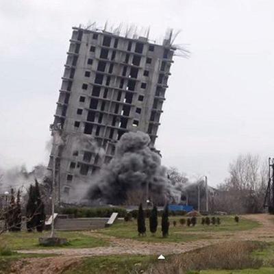 Derribo y demolición de un edificio