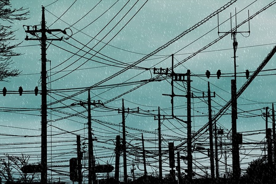 ¿Quién paga la acometida eléctrica?