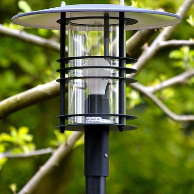 Instalar farolas y farolillos