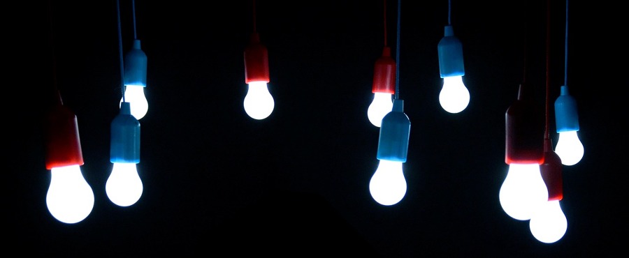 Cuándo al tocar el interruptor se enciende la luz