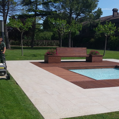 Mantenimiento del jardín y la piscina