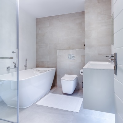 Duchas de obra con microcemento