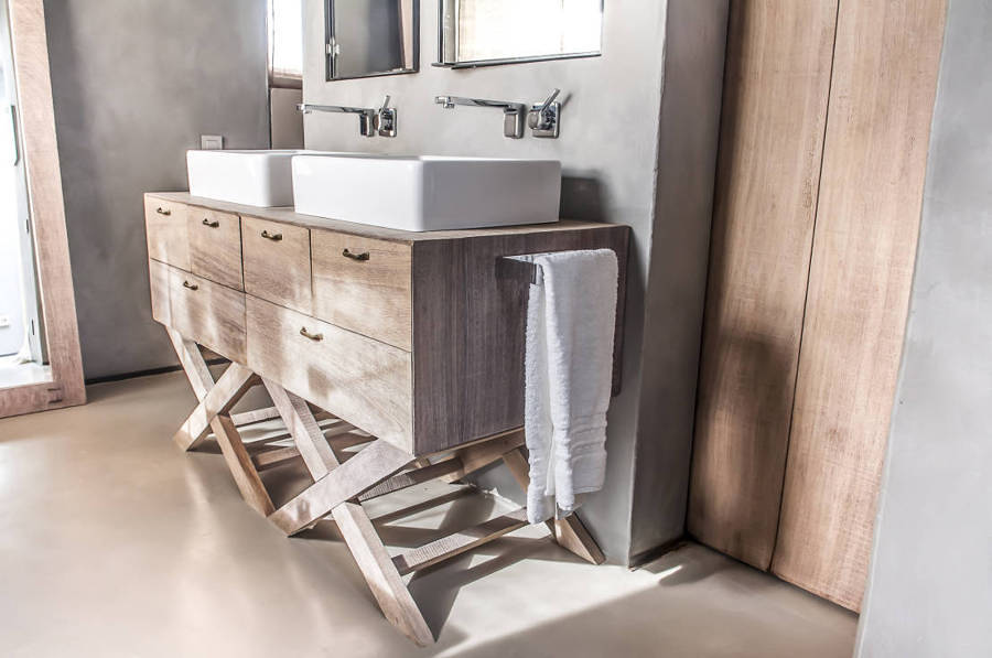 Mueble con patas