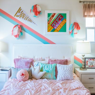 Papel pintado y adhesivos
