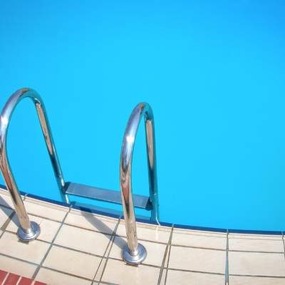 Piscinas de poliéster superficiales