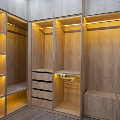 Precio de cambiar los tiradores del armario