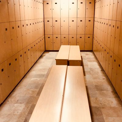 Vestuarios y duchas