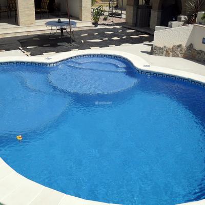 Reducción del fondo de la piscina Reducción del fondo de la piscina