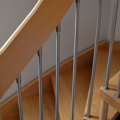 Limpieza de escaleras de madera