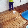 Tarima de piscina de teka