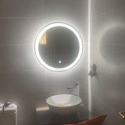 Espejo para baño en torrente