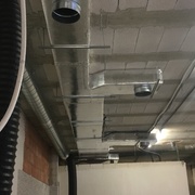 Preinstalación de conductos en local
