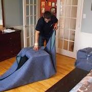 Completa protección para poder transportar un mueble dedicado..