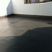 Terraza microcemento negro
