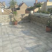 TERRAZA CON BALDOSA PORCELANICA