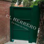 Puerta entrada a jardin
