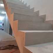 Instalación de plaqueta cerámica imitación madera