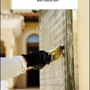 Pintura en puertas metálicas.