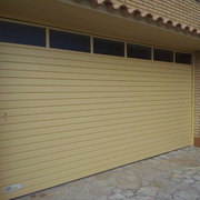 Lacados de puertas metalicas