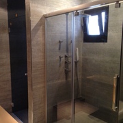 MAMPARA DE BAÑO ( BORNE- BARCELONA)