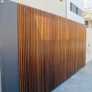 Obra nueva - unifamiliar Haro - puerta garaje