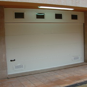 Puerta seccional de Garaje