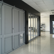 Cerramiento mallorquina fija y mallorquina orientable