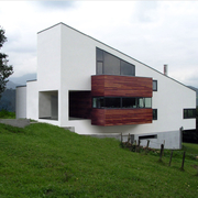 VIVIENDA UNIFAMILIAR EN LATORES