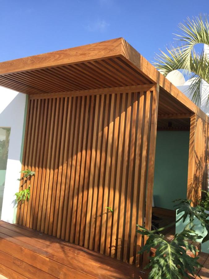 Pergola de madera de teka