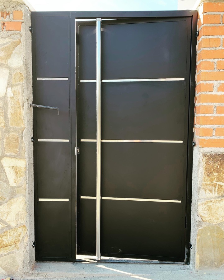 Puerta peatonal