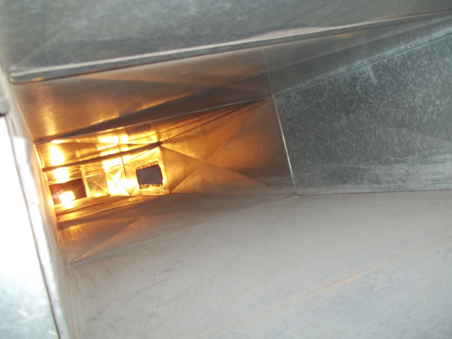 Limpieza de ductos de ventilación Aire acondicionado..-
