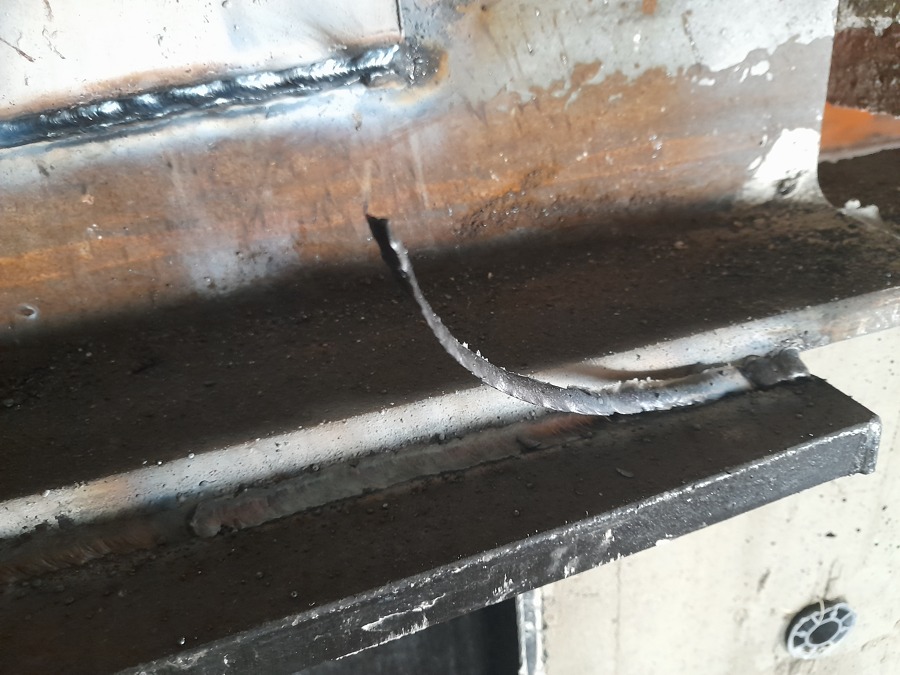 Profesional soldador (MIG/MAG y Electrodo)