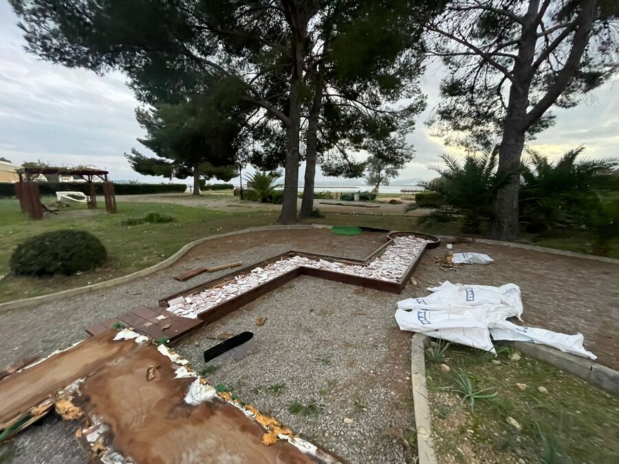 Restauracion Minigolf