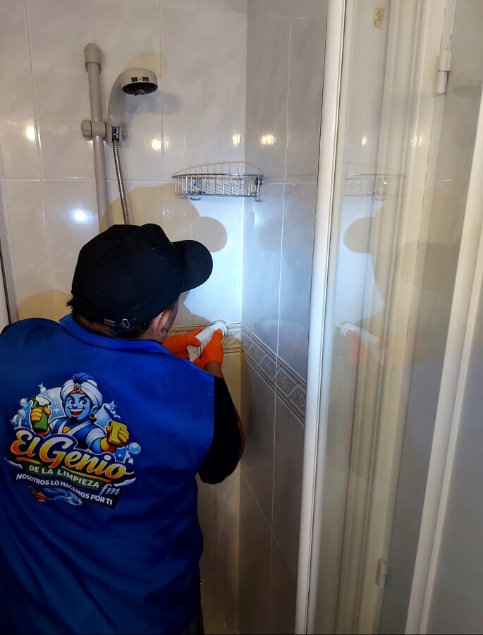 Cambio de silicona baños