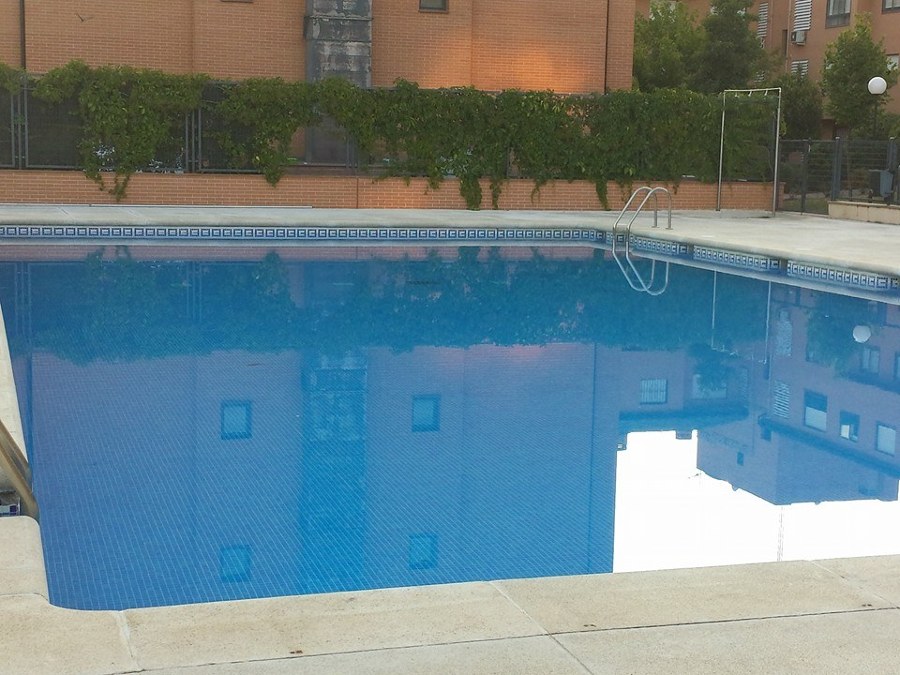 MANTENIMIENTO DE PISCINAS