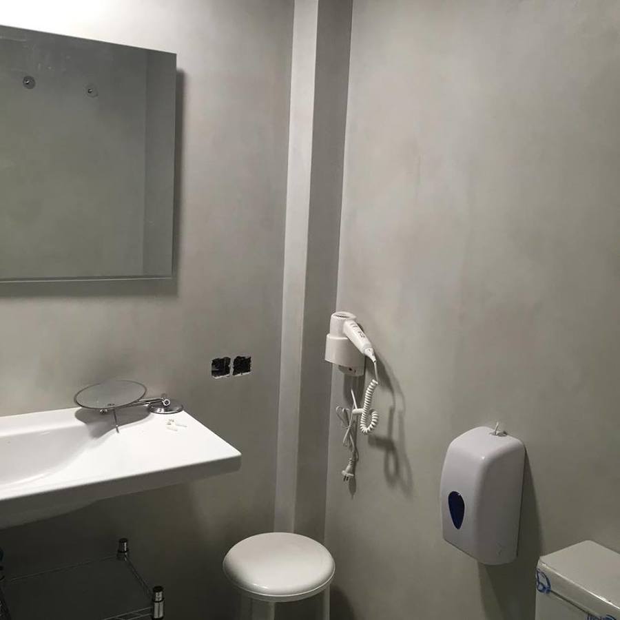 Baño de muestra en hotel Altea
