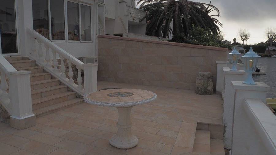 Terraza nueva y reformar piscina