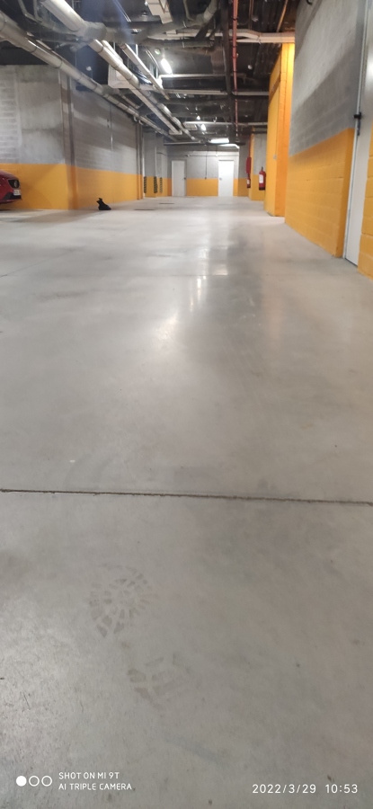 Garaje después de limpiar.