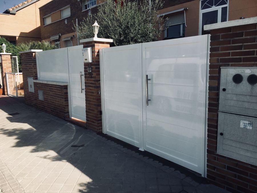 Vallas y puertas