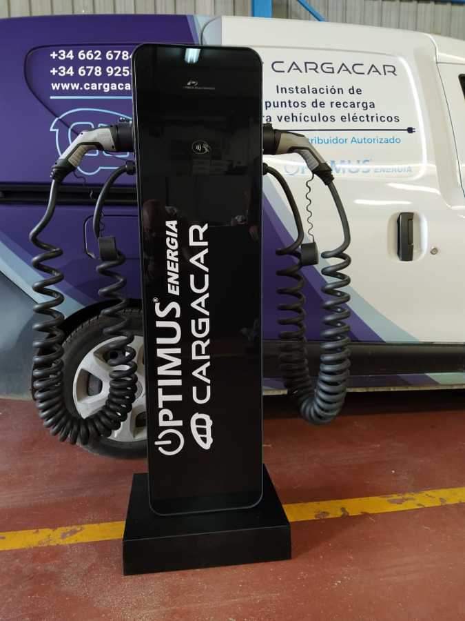 Cargador coche