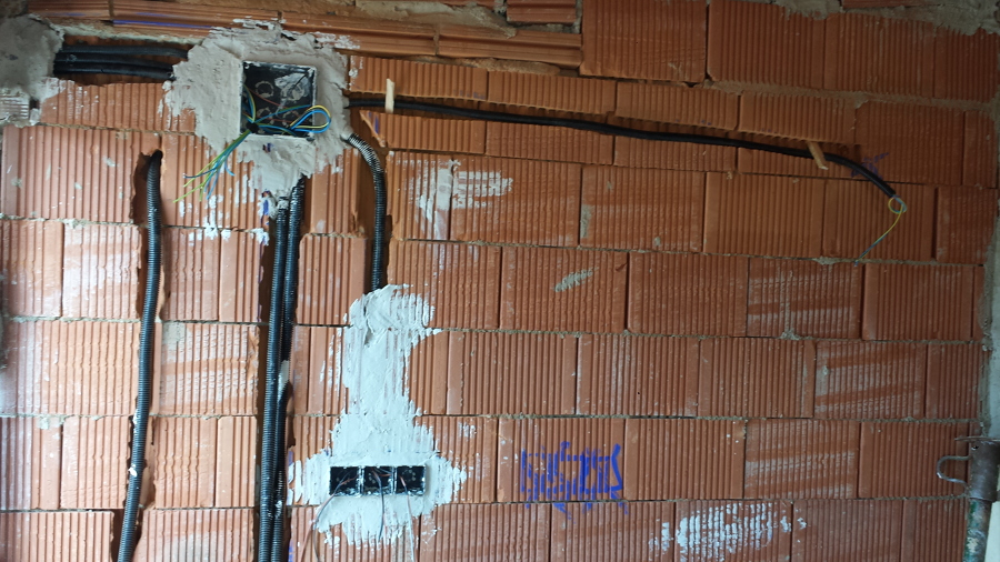 Colocación de tubo en obra