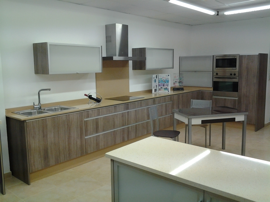 Muebles de cocina en postformado