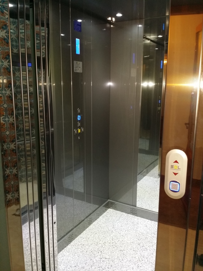 INSTALACIÓN ASCENSOR VIVIENDA UNIFAMILIAR - MURCIA