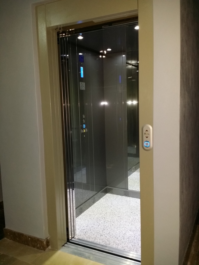 INSTALACIÓN ASCENSOR VIVIENDA UNIFAMILIAR - ALICANTE