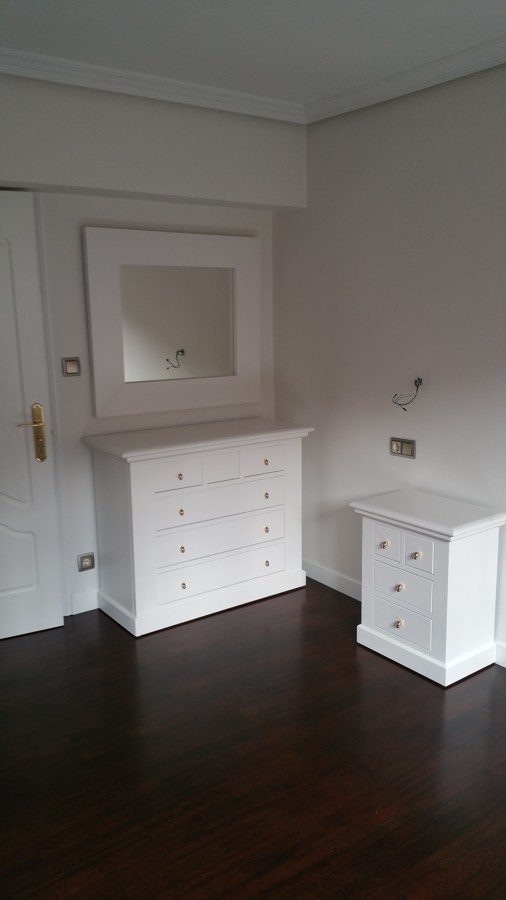 Muebles lacados