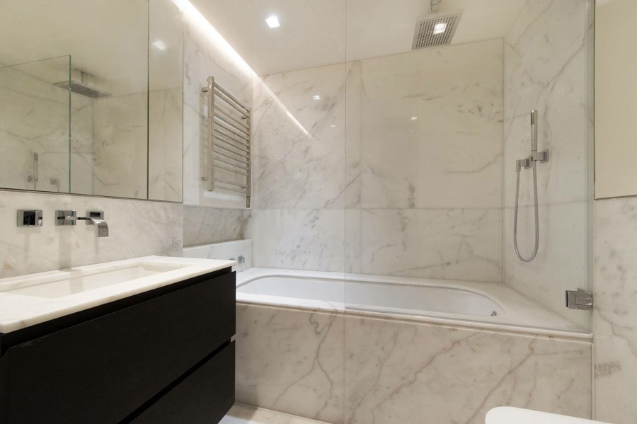 Foto: Baño en Mármol Blanco de Neftis #1638679 - Habitissimo