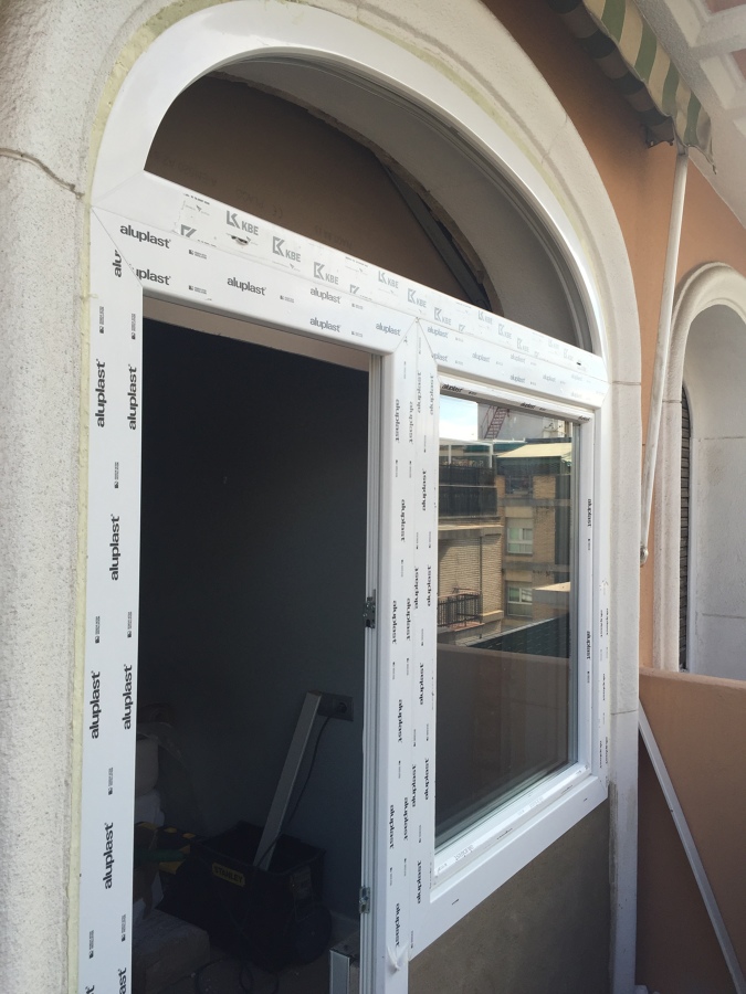 VENTANA CURVA